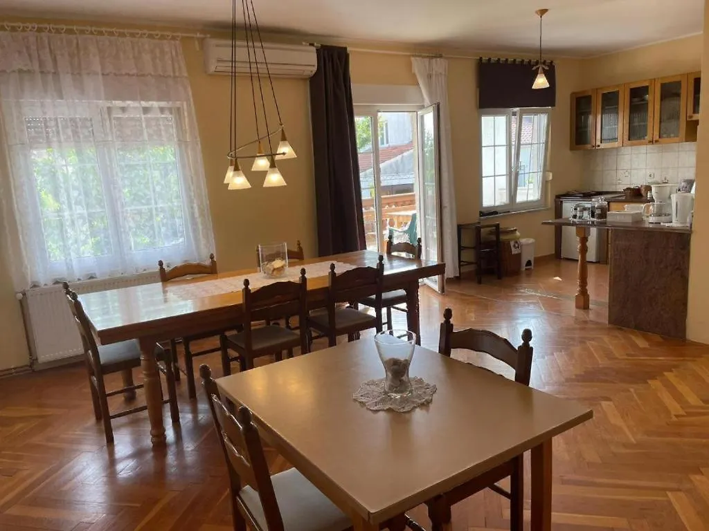 *** Bed & Breakfast Apartment & Rooms Poppy Rose Zadar Kroatien