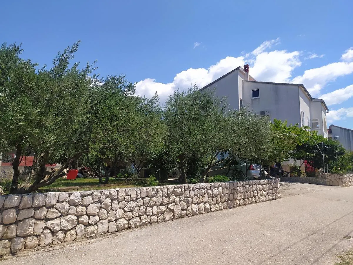 Apartment & Rooms Poppy Rose Zadar 3*,  Kroatien
