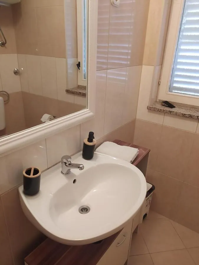 Bed & Breakfast Apartment & Rooms Poppy Rose Zadar